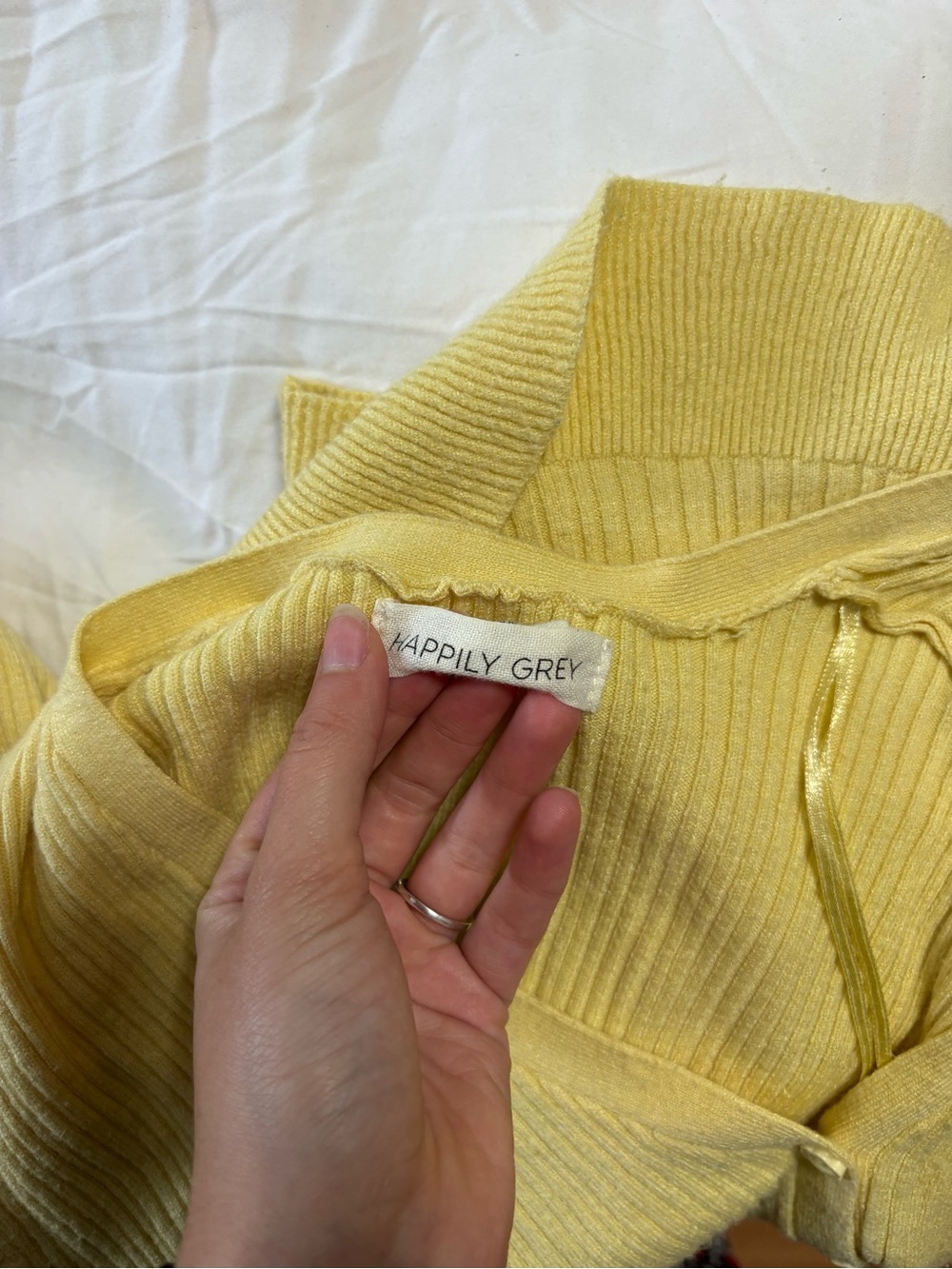 Yellow Ribbed V-Neck Button-Front Peplum Cardigan - Picture 4 of 5